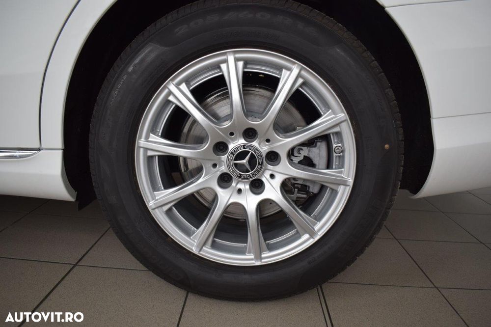 Mercedes-Benz C 180 9G-TRONIC - 36