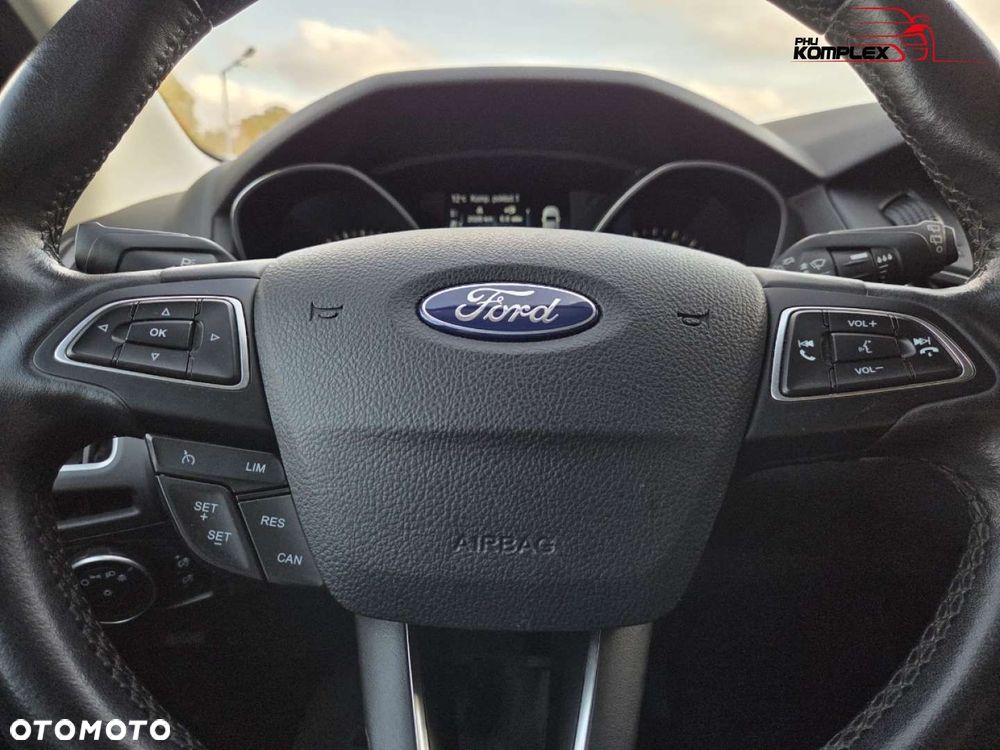 Ford Focus - 23