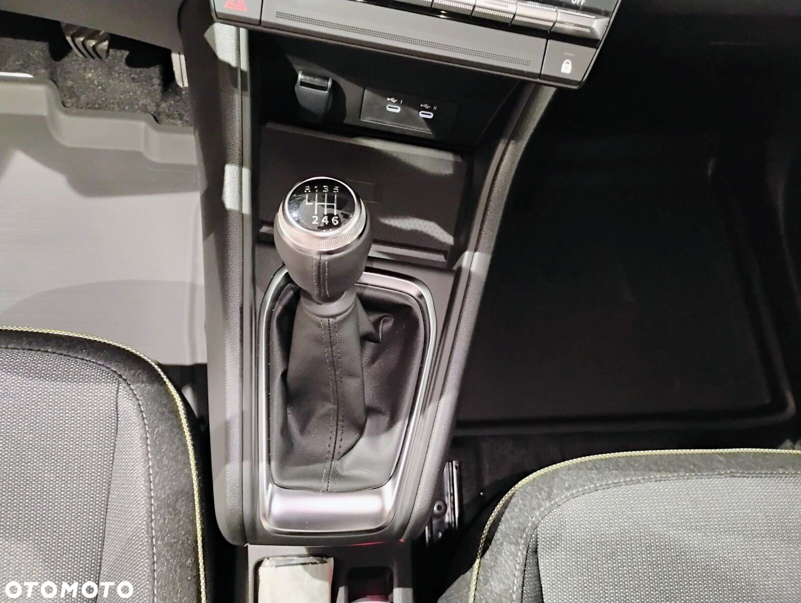 Renault Captur - 18