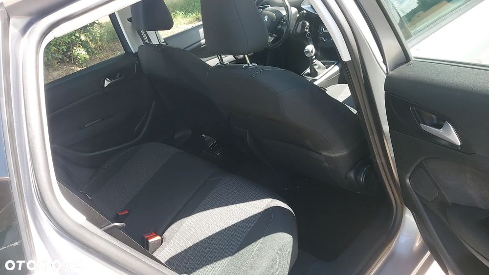Peugeot 308 1.5 BlueHDi Business Line S&S - 6