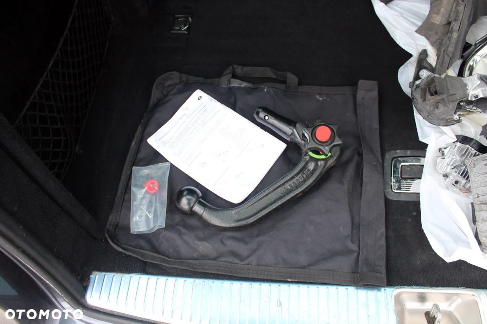 Mercedes-Benz Klasa E 250 CDI DPF BlueEFFICIENCY Automatik Avantgarde - 25