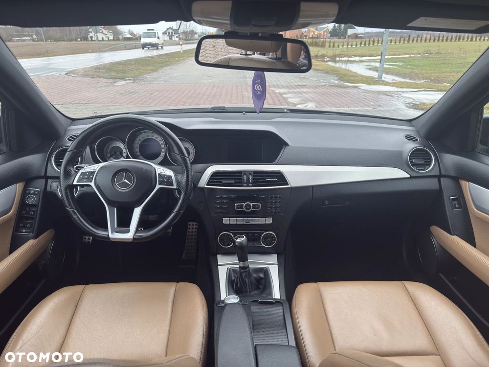 Mercedes-Benz Klasa C 200 CDI Avantgarde Edition - 17