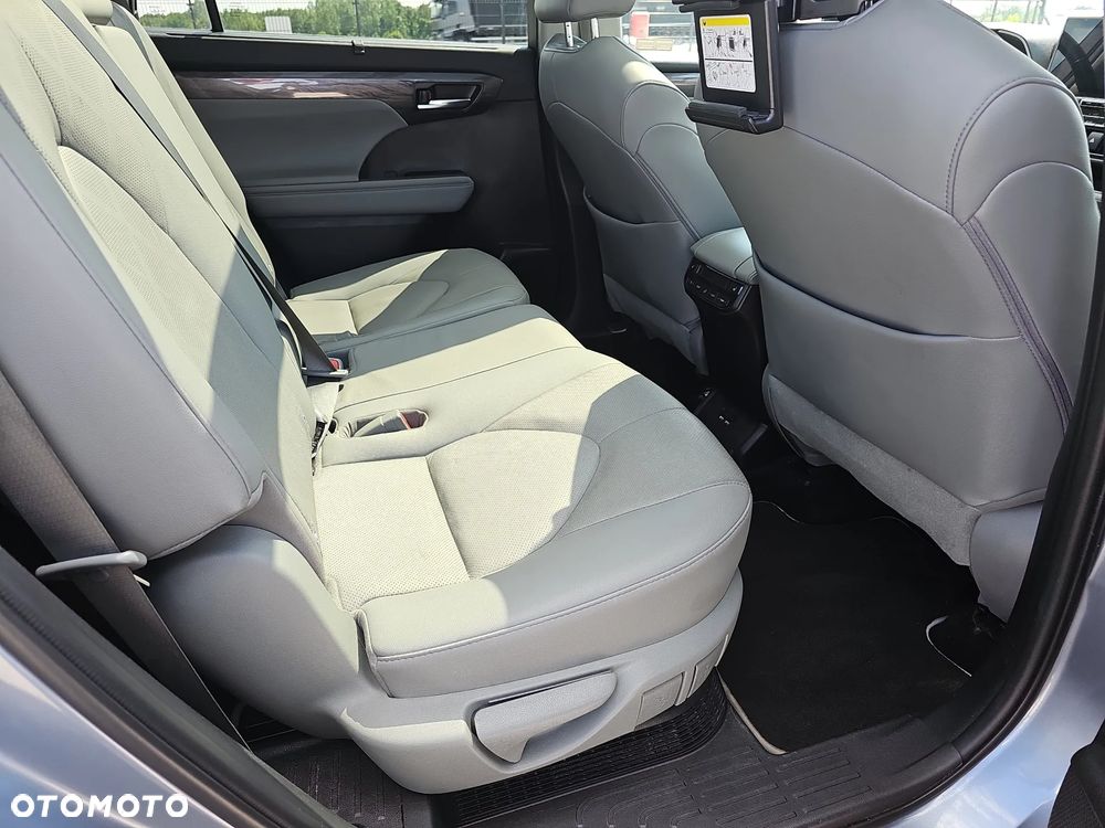 Toyota Highlander 2.5 Hybrid Executive - 22