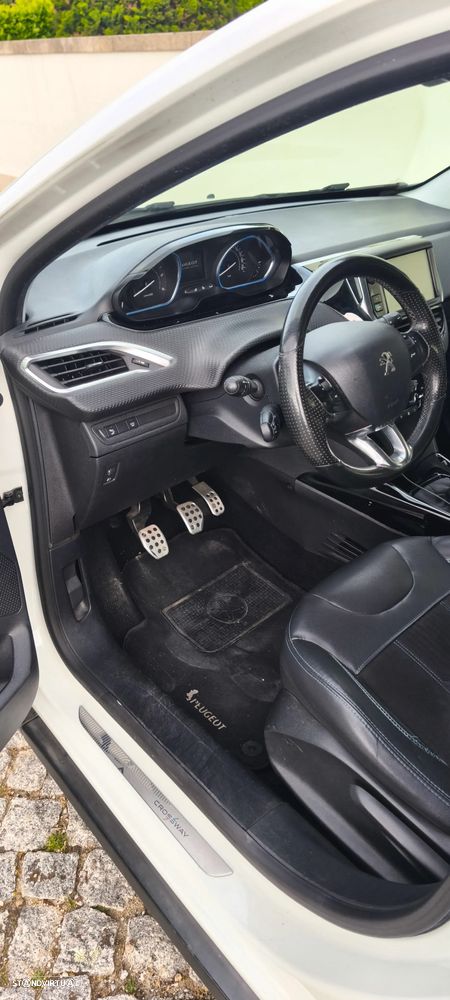 Peugeot 2008 1.6 BlueHDi Crossway - 3