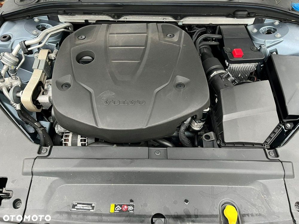 Volvo V90 D4 - 25