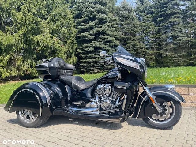 Indian Roadmaster - 1