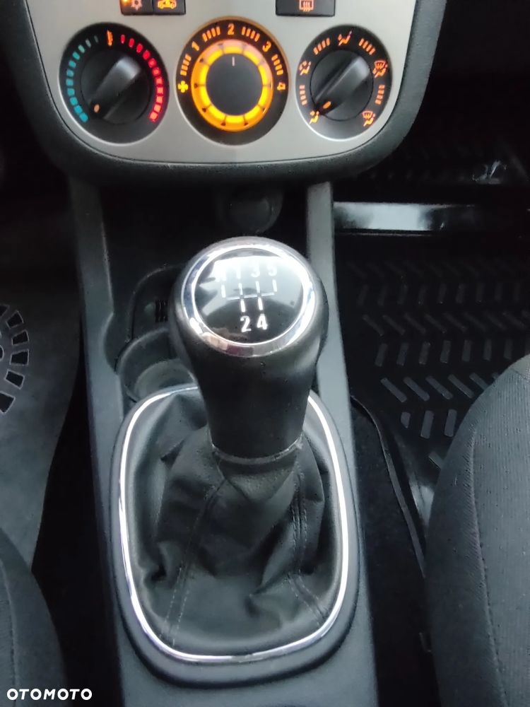 Opel Corsa - 33