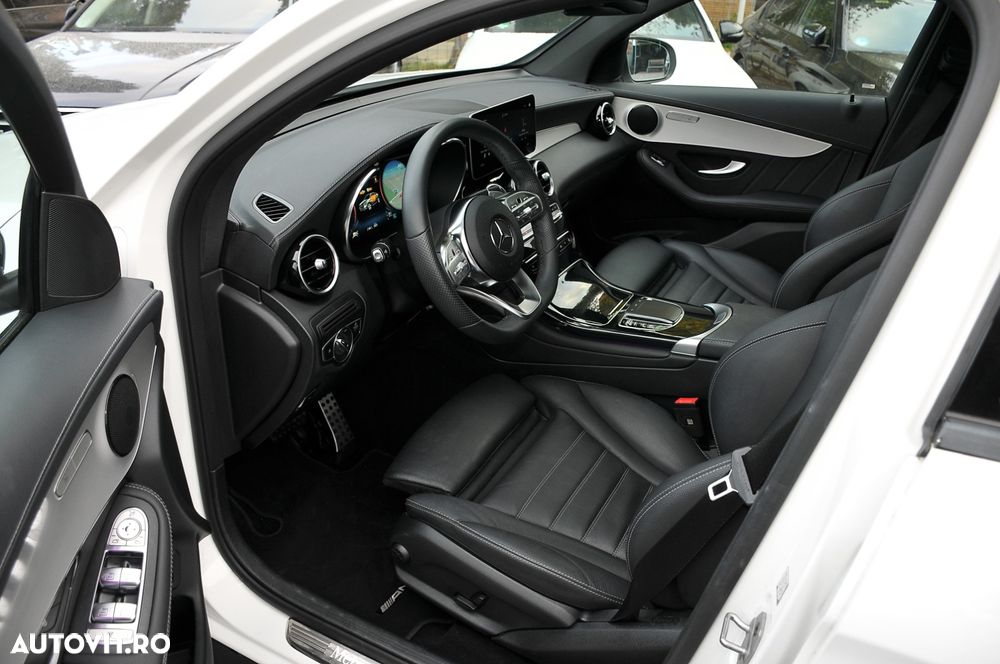 Mercedes-Benz GLC Coupe 300 d 4Matic 9G-TRONIC AMG Line - 5