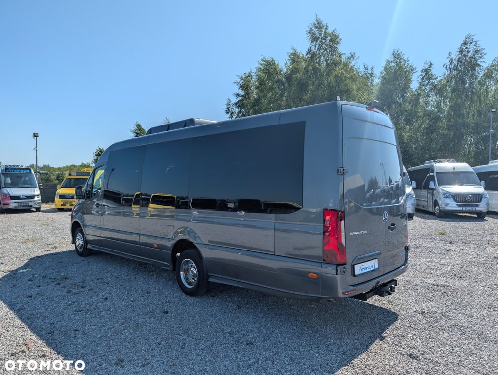 Mercedes-Benz Sprinter 519 - 11