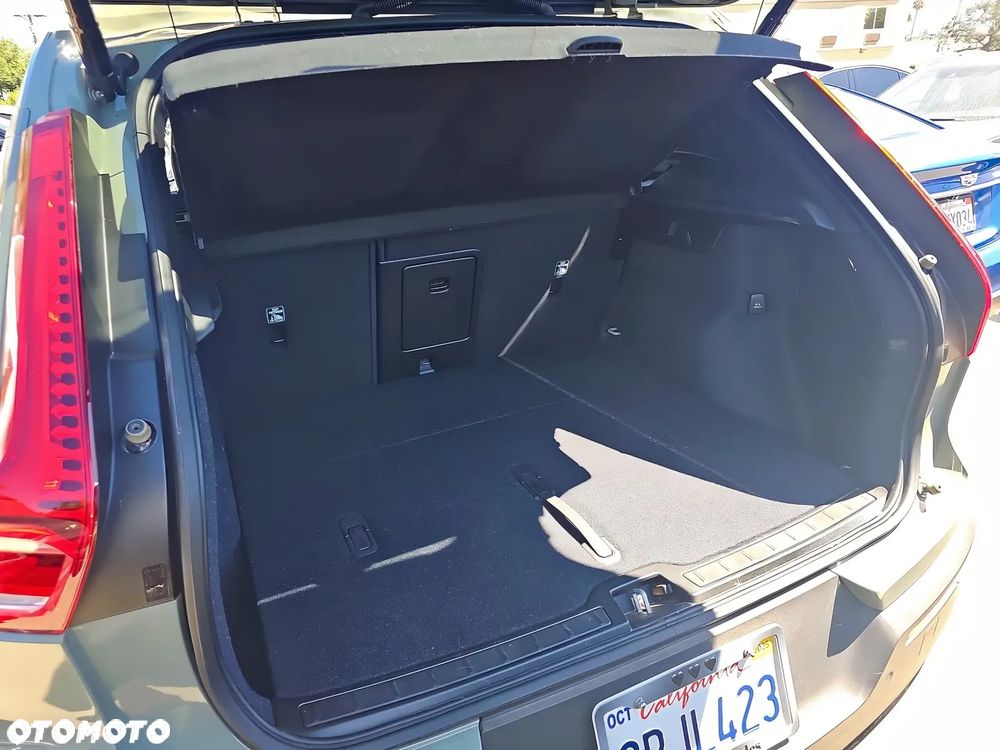 Volvo XC 40 B5 AWD Ultimate Dark - 11