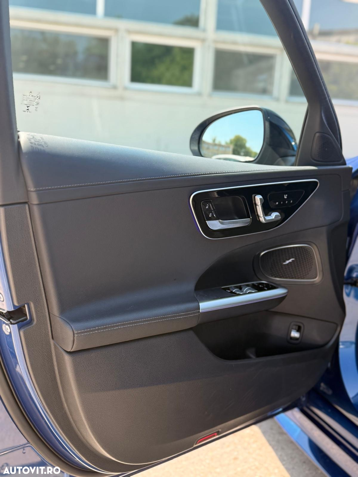 Mercedes-Benz C 300 4MATIC Aut. - 12