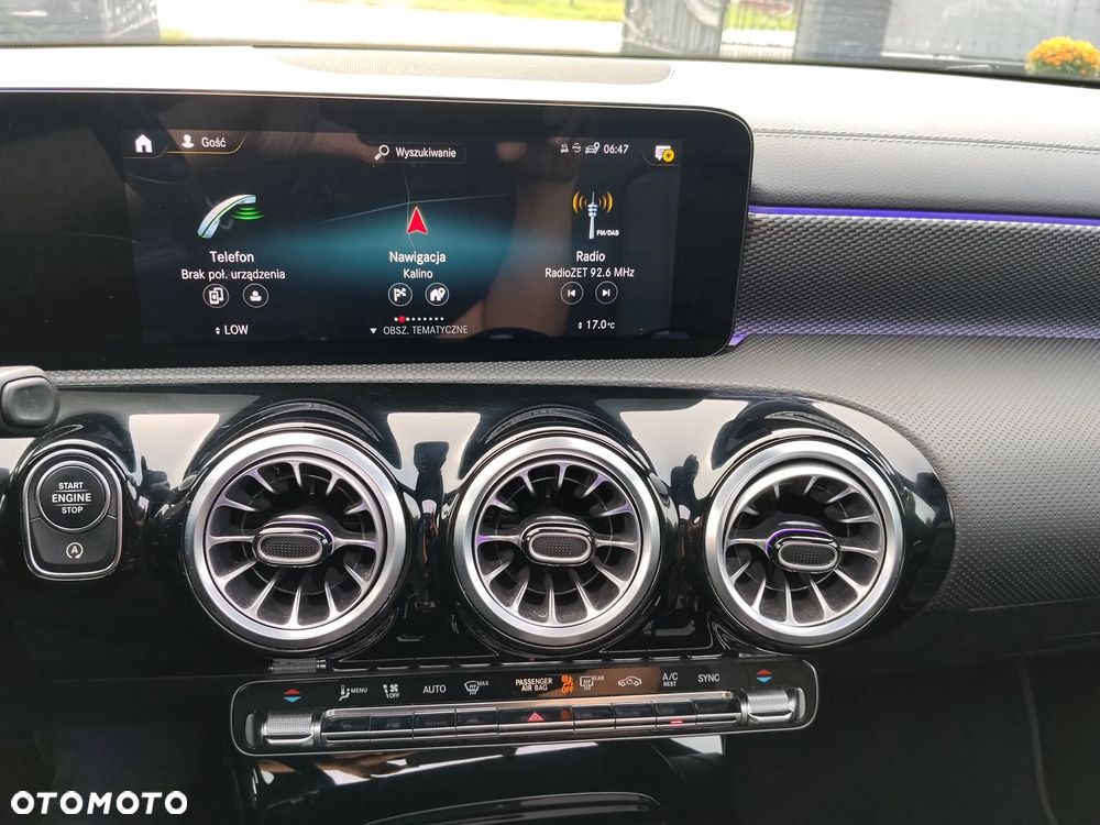Mercedes-Benz CLA 200 d Progressive - 25