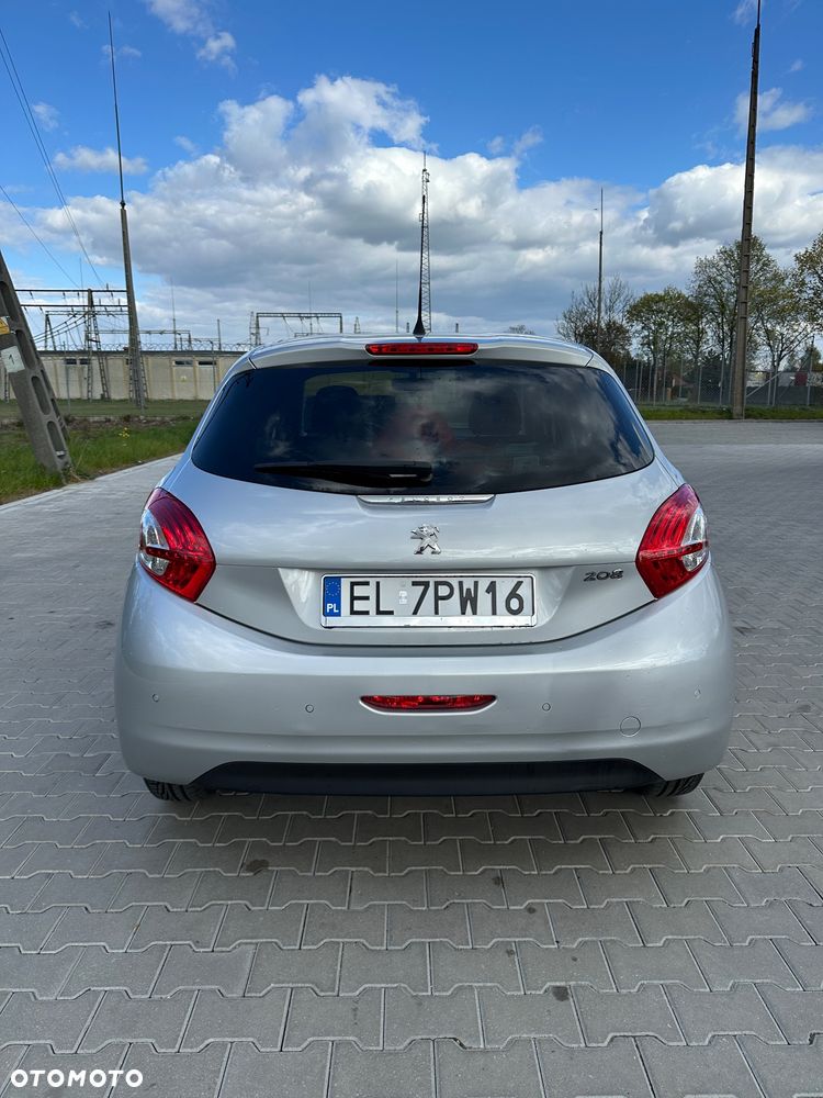 Peugeot 208 82 PureTech Style - 4