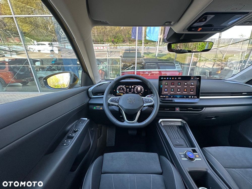 Volkswagen T-Roc - 10