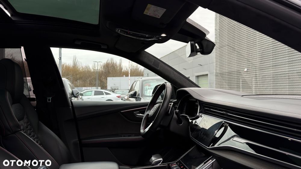 Audi RS Q8 - 32