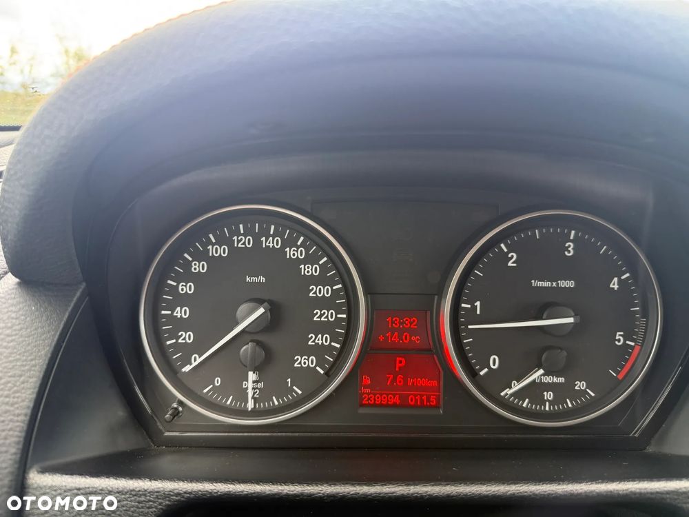 BMW X1 xDrive20d Sport Line - 12