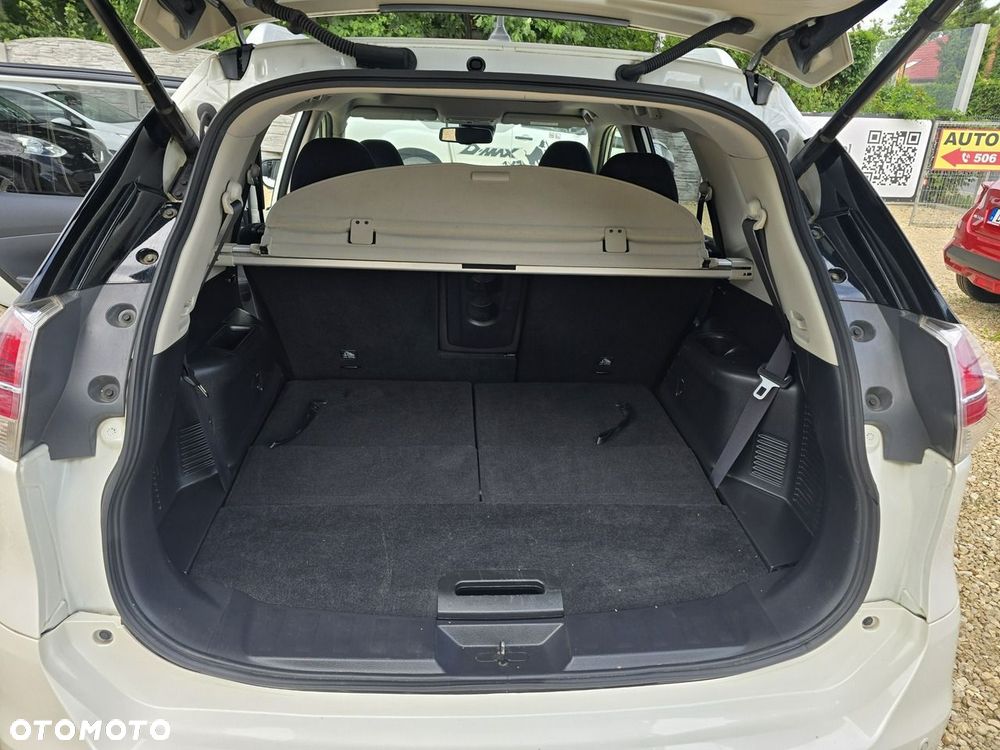 Nissan X-Trail 1.6 DIG-T Tekna 2WD 7os - 24