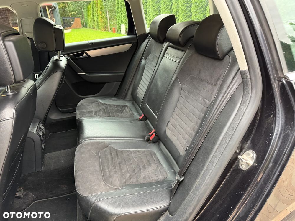 Volkswagen Passat 2.0 TDI Highline DSG - 28