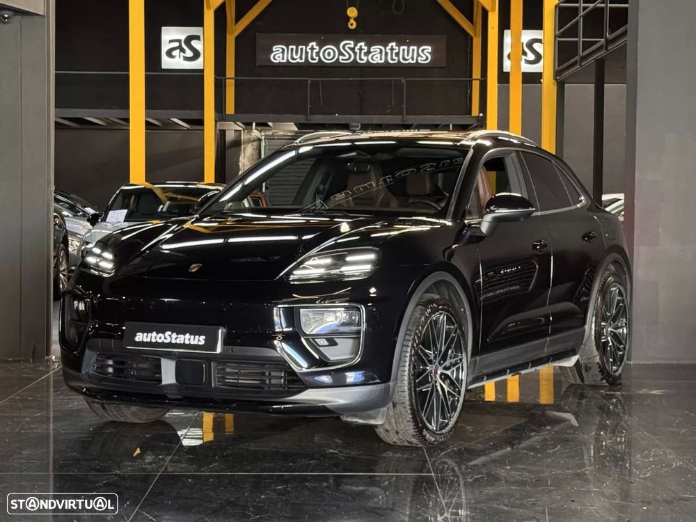 Porsche Macan Electric 4 - 4