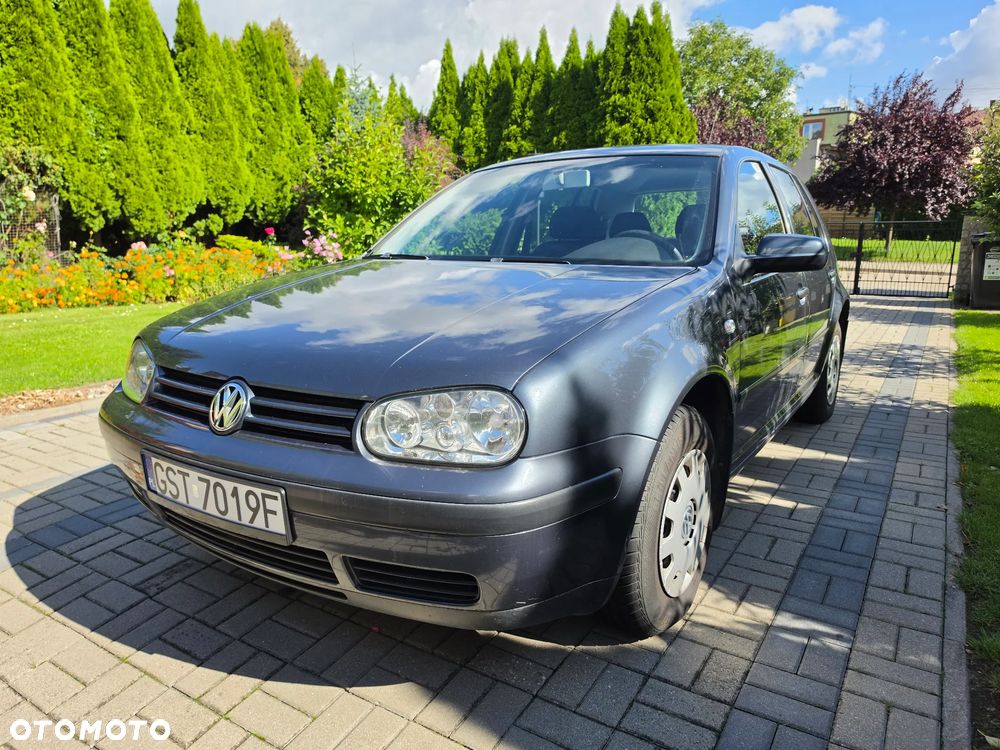 Volkswagen Golf - 3