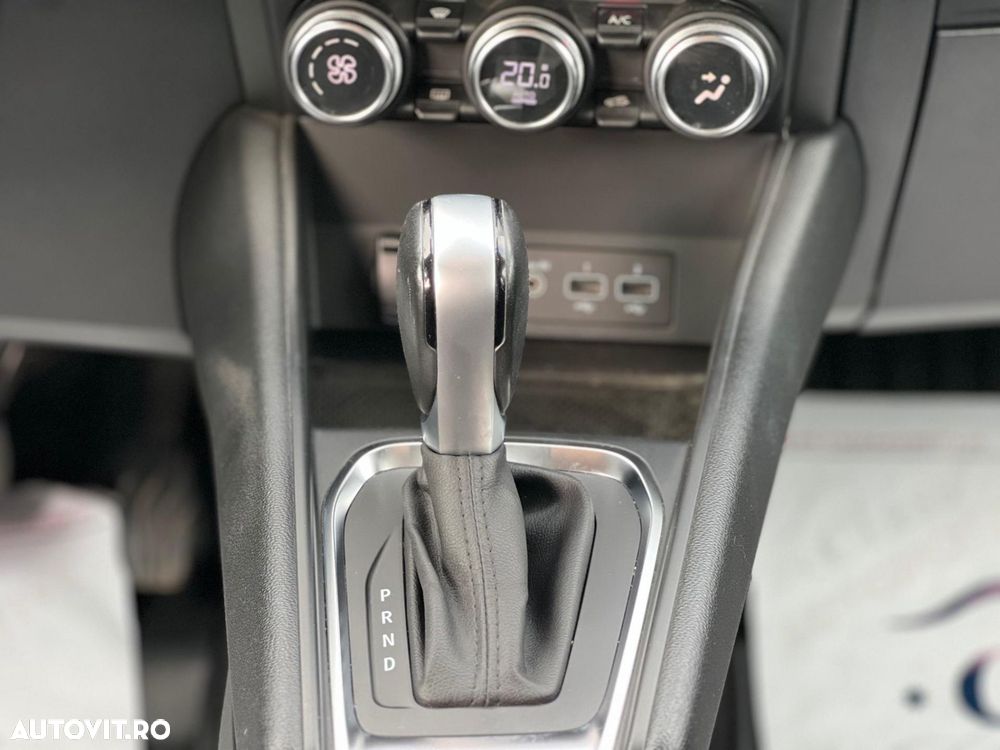 Renault Captur TCe EDC FAP Intens - 14
