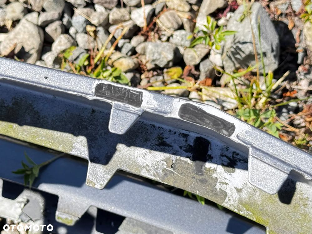 ZDERZAK PRZEDNI PRZÓD MERCEDES C-KLASA W204 LIFT	2010- OE A2048805547 - 9