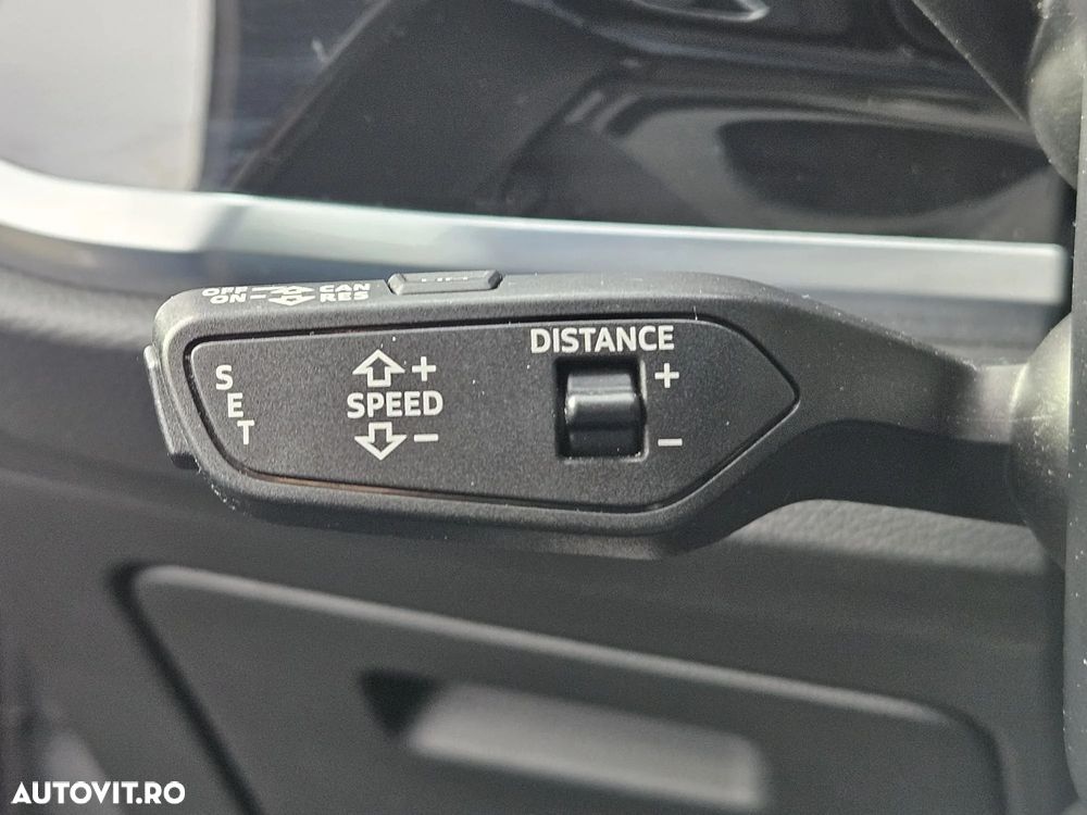 Audi Q3 2.0 40 TDI S tronic quattro S Line - 14