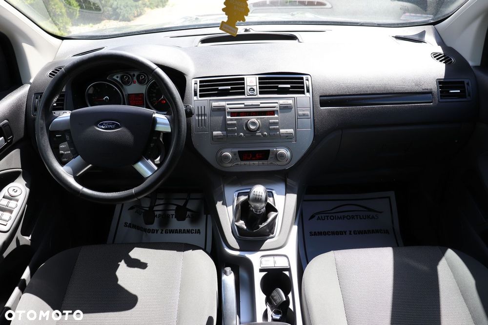 Ford Kuga - 10