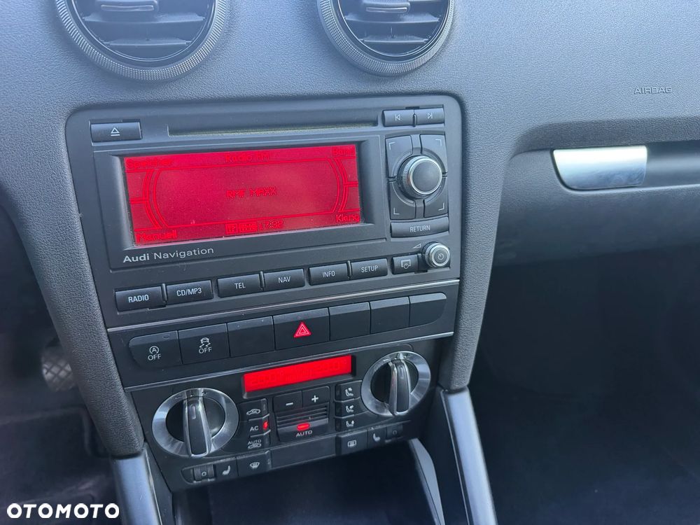 Audi A3 3-drzwiowe 1.4 TFSI S line Sportpaket - 25