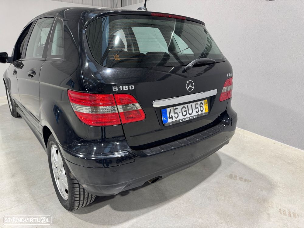 Mercedes-Benz B 180 CDI - 6