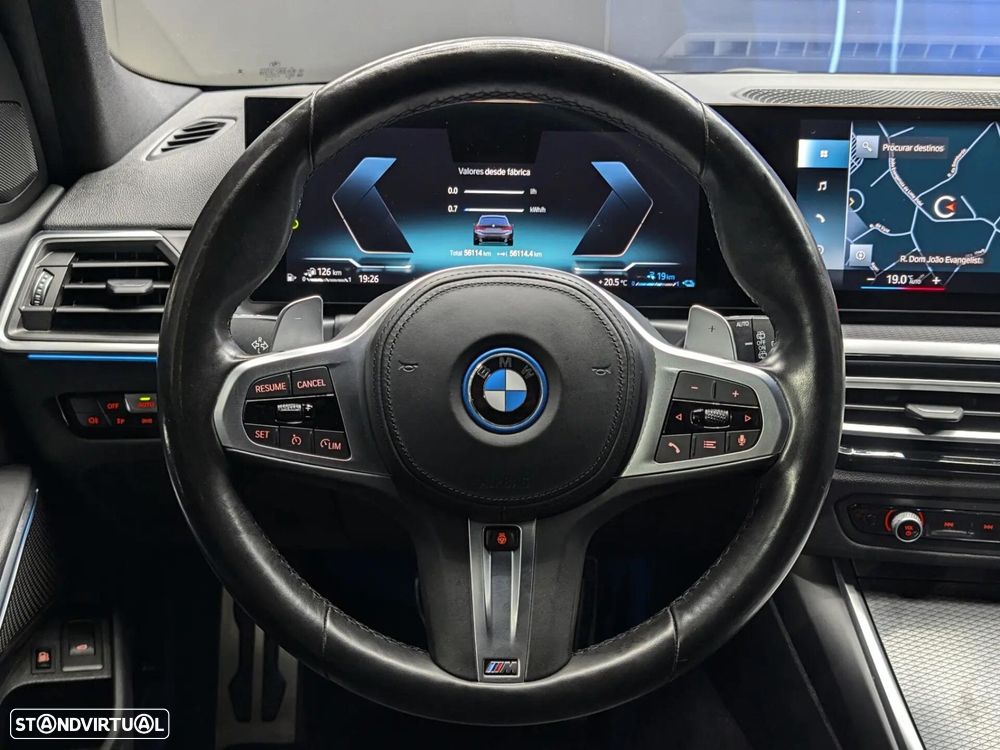 BMW 320 e Pack Desportivo M Auto - 43