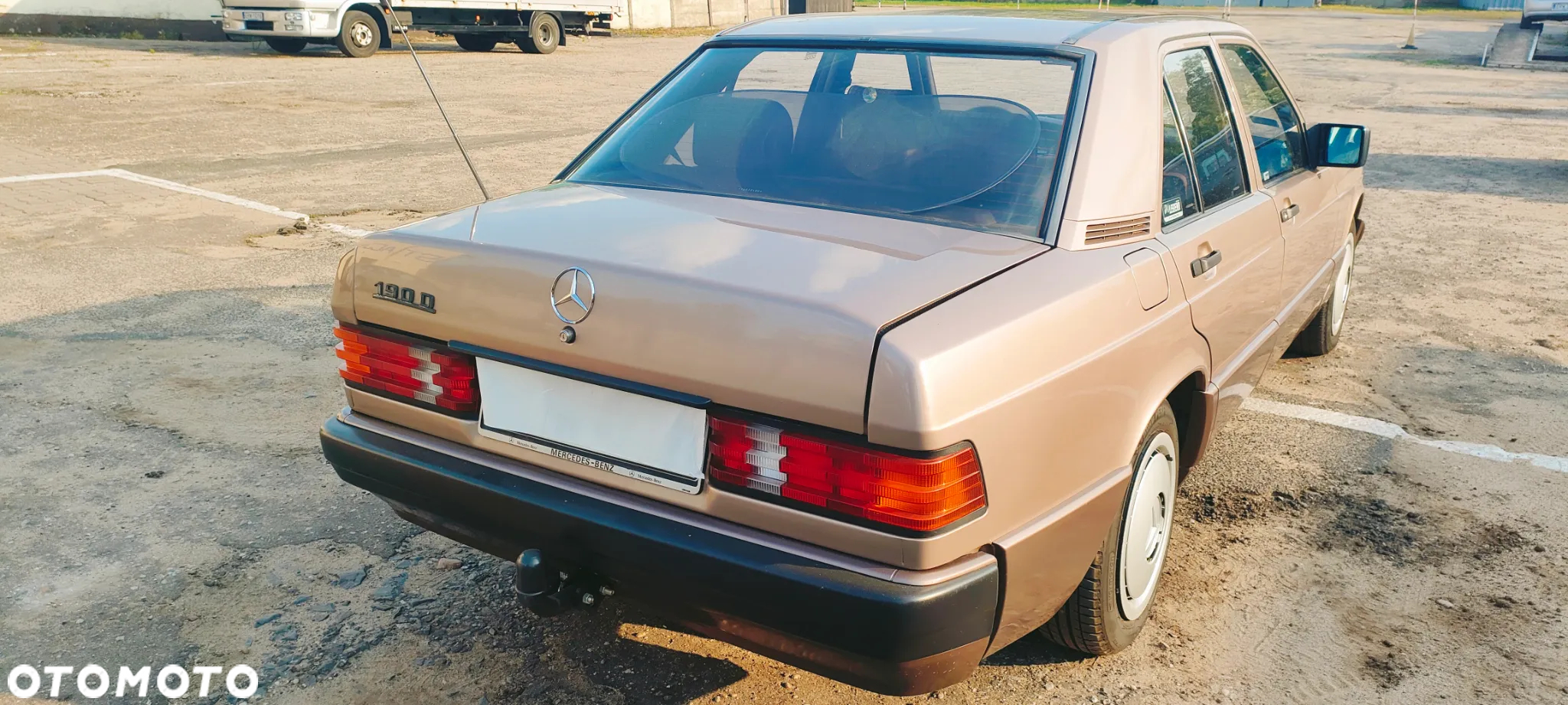 Mercedes-Benz W201 (190) - 5