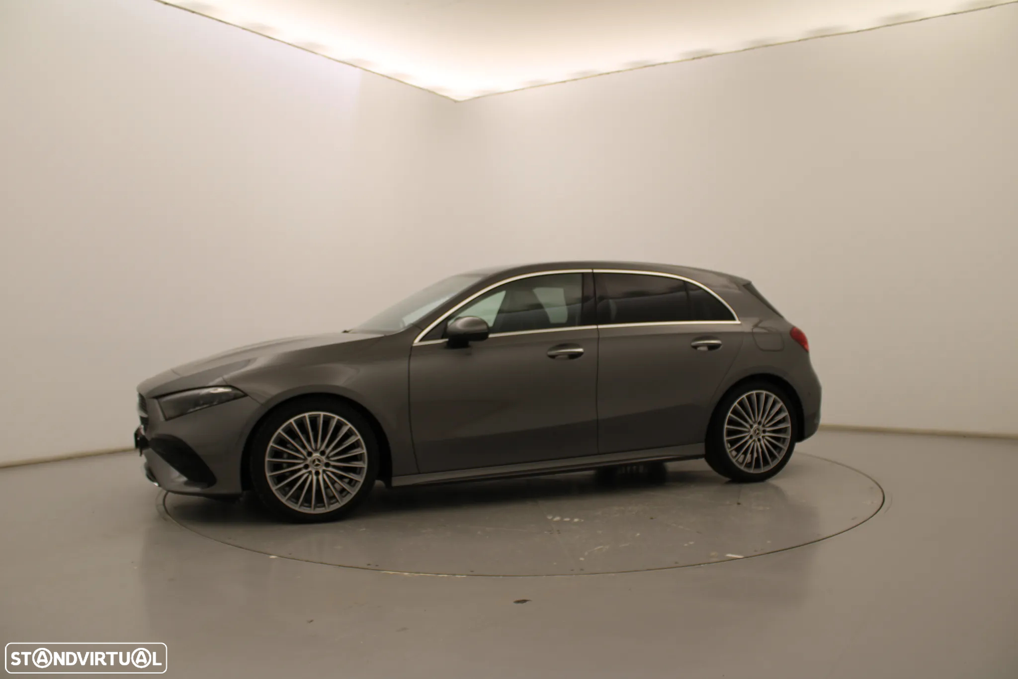 Mercedes-Benz A 200 Standard - 13