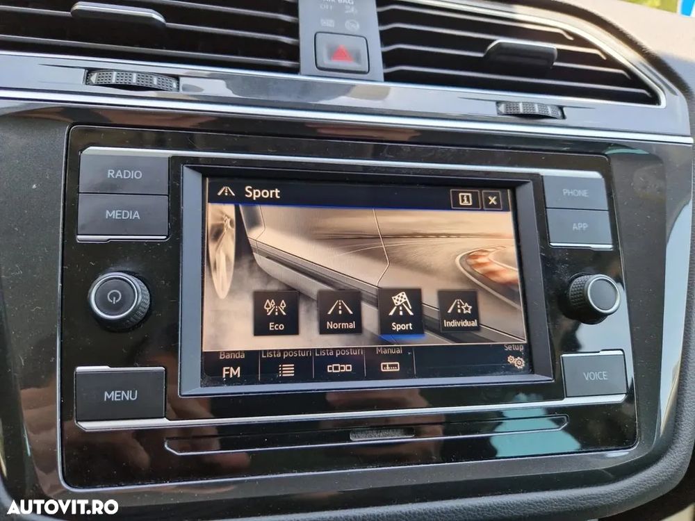 Volkswagen Tiguan - 4