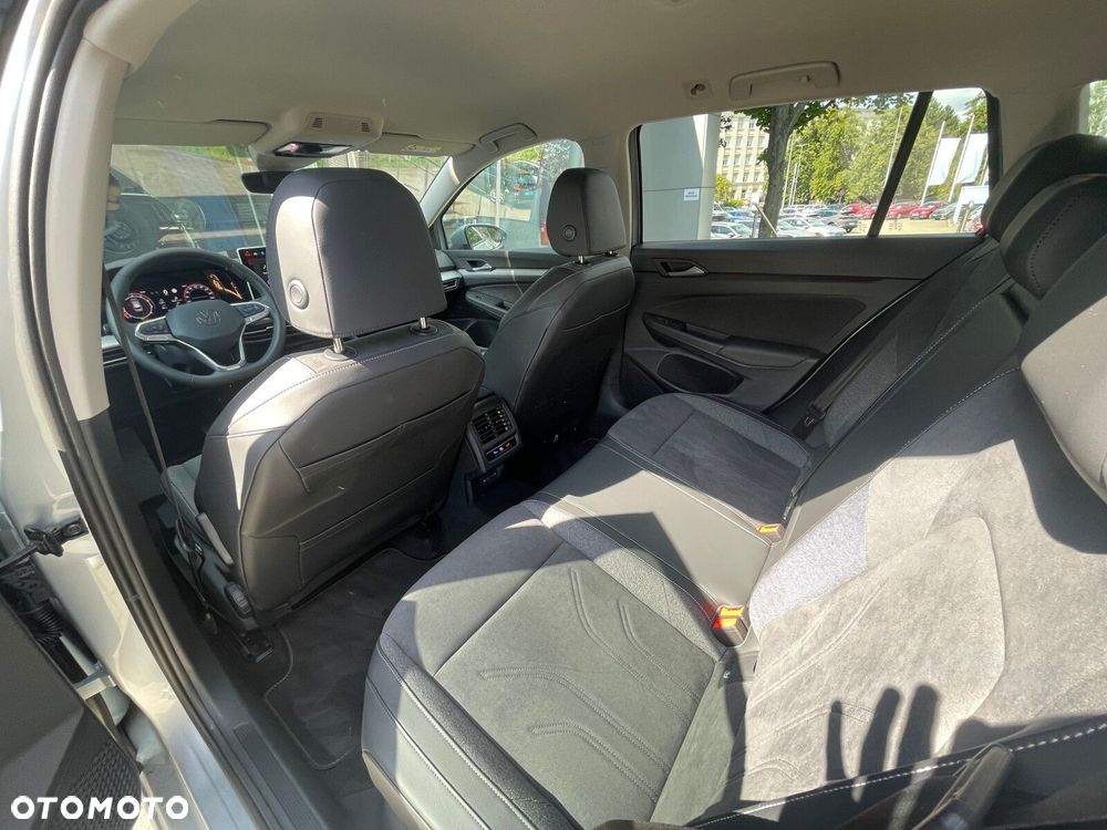 Volkswagen Golf Variant - 23