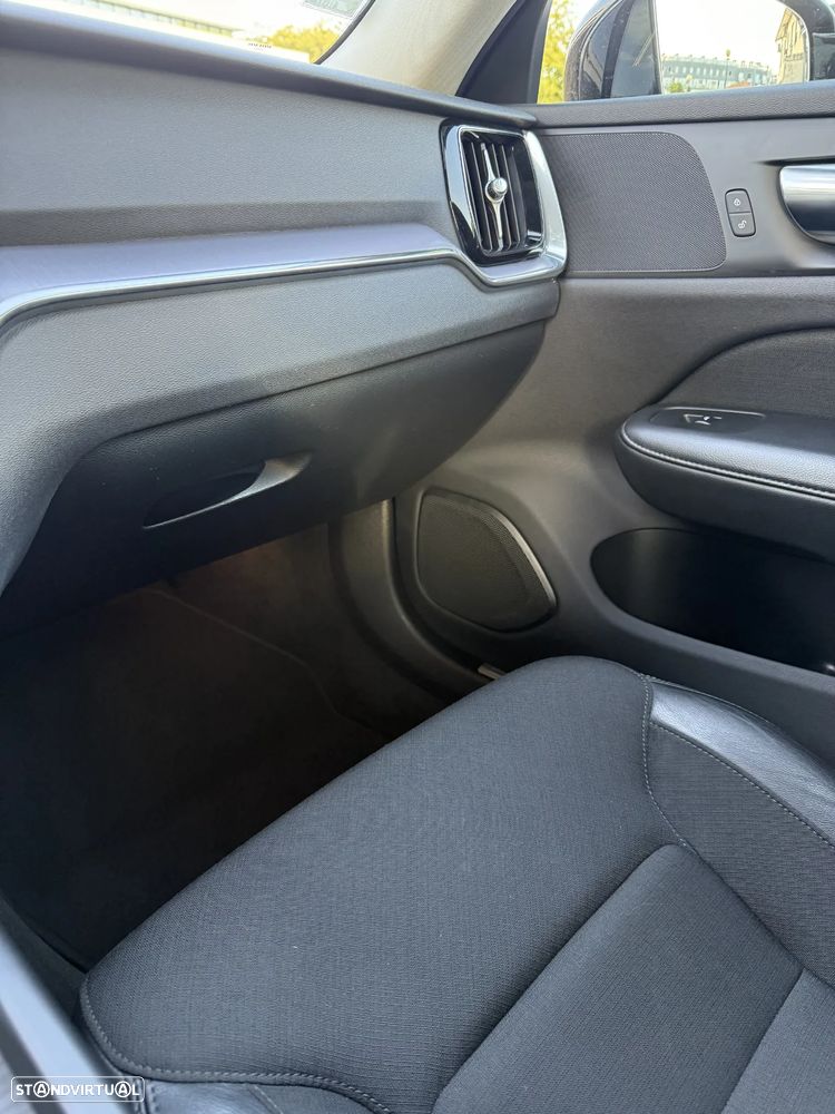 Volvo V60 2.0 D3 Momentum Plus Geartronic - 13