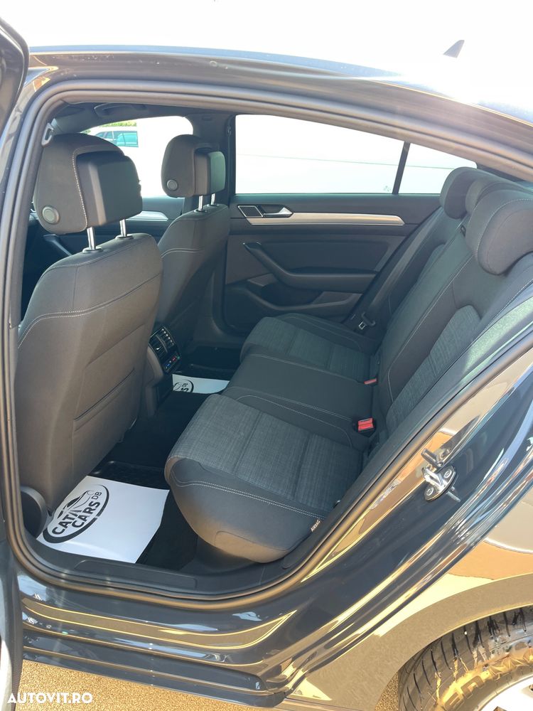 Volkswagen Passat 1.6 TDI SCR DSG Business - 28
