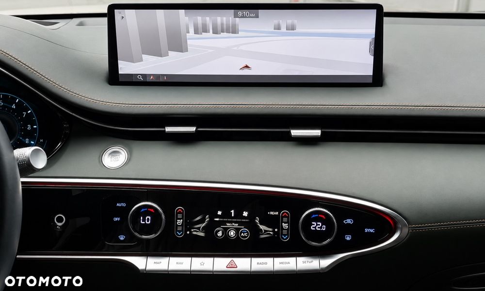 Genesis GV70 2.5T AWD AT8 Luxury Line - 13