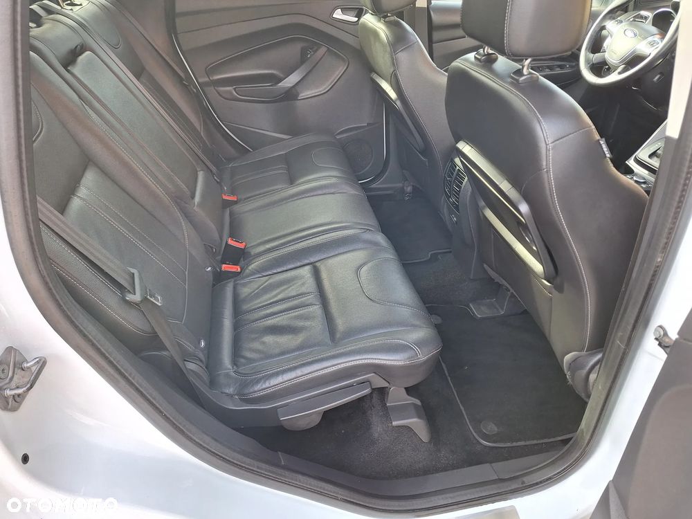 Ford Kuga - 22