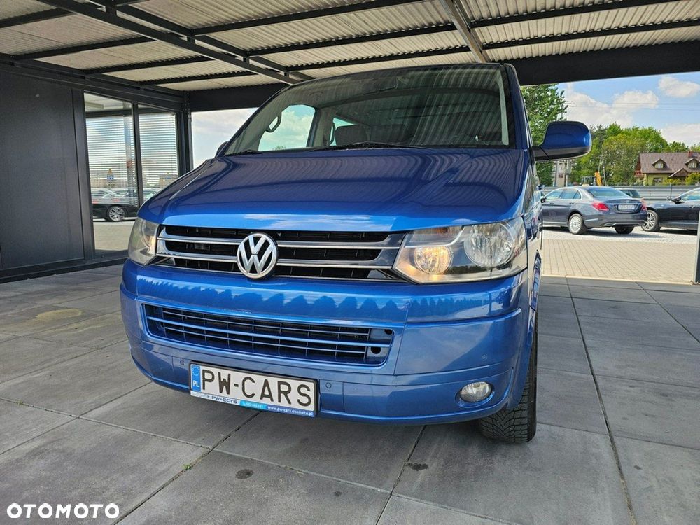 Volkswagen Caravelle - 8