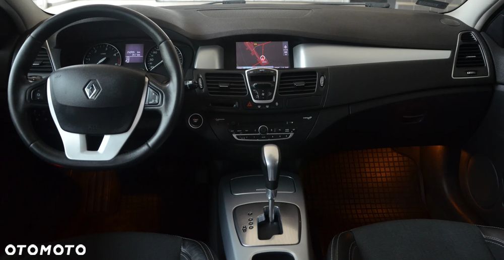 Renault Laguna 2.0 DCi FAP Initiale - 26