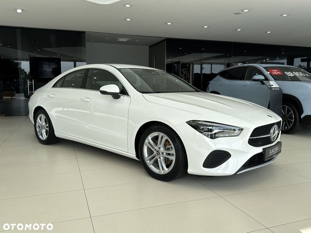 Mercedes-Benz CLA 200 7G-DCT - 6