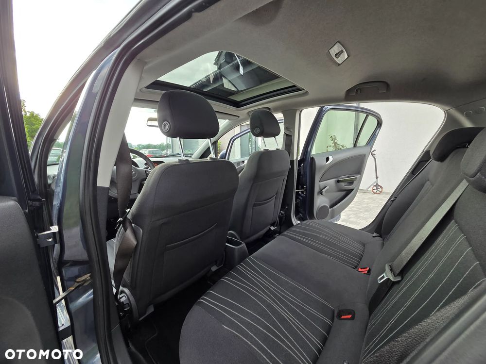 Opel Corsa 1.4 16V Innovation - 11