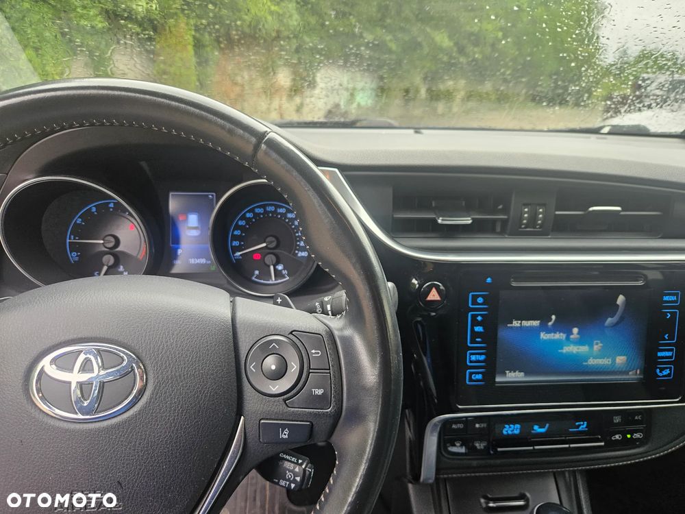 Toyota Auris 1.6 Premium MS - 7