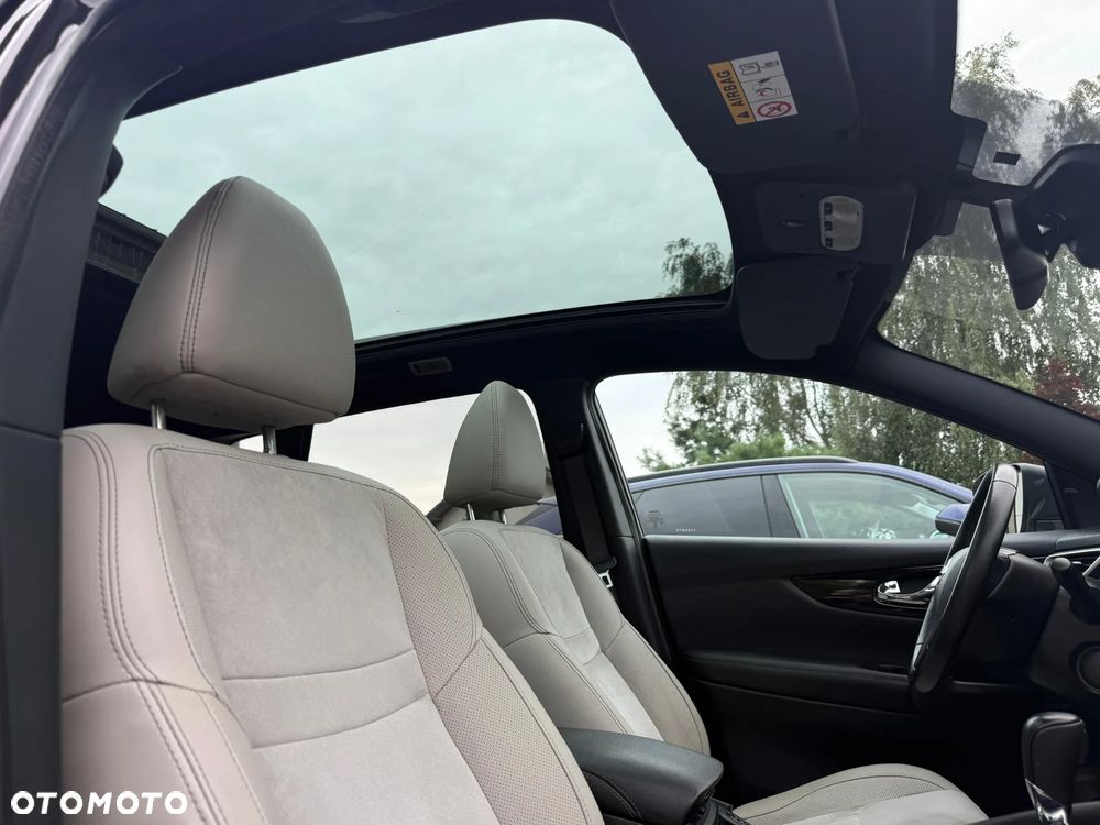 Nissan Qashqai 1.6 DCi Xtronic TEKNA - 16