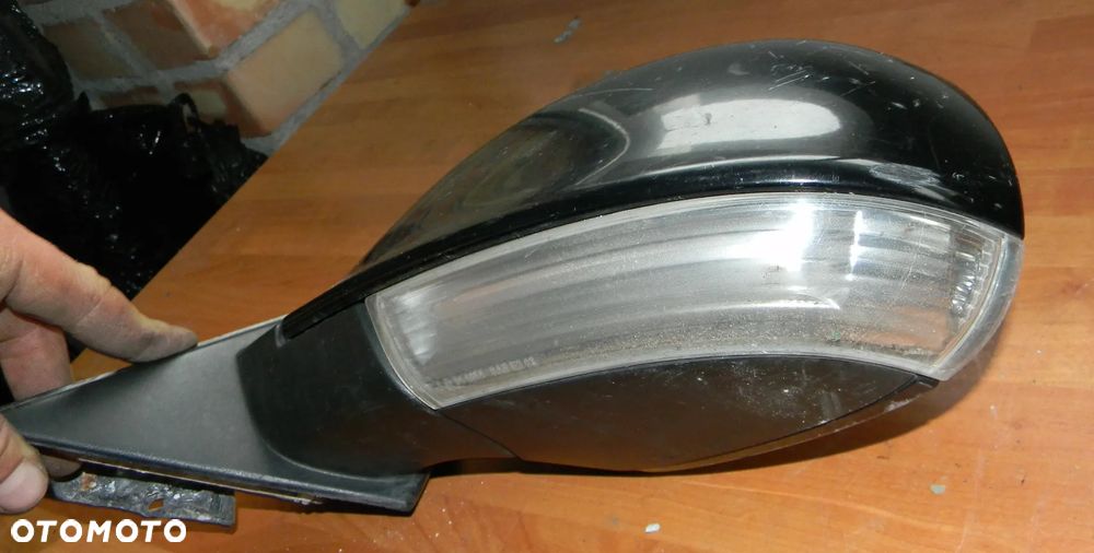lusterko lewe VW PASSAT B5 LIFT FL 04-05 z kierunkiem Europa - 2