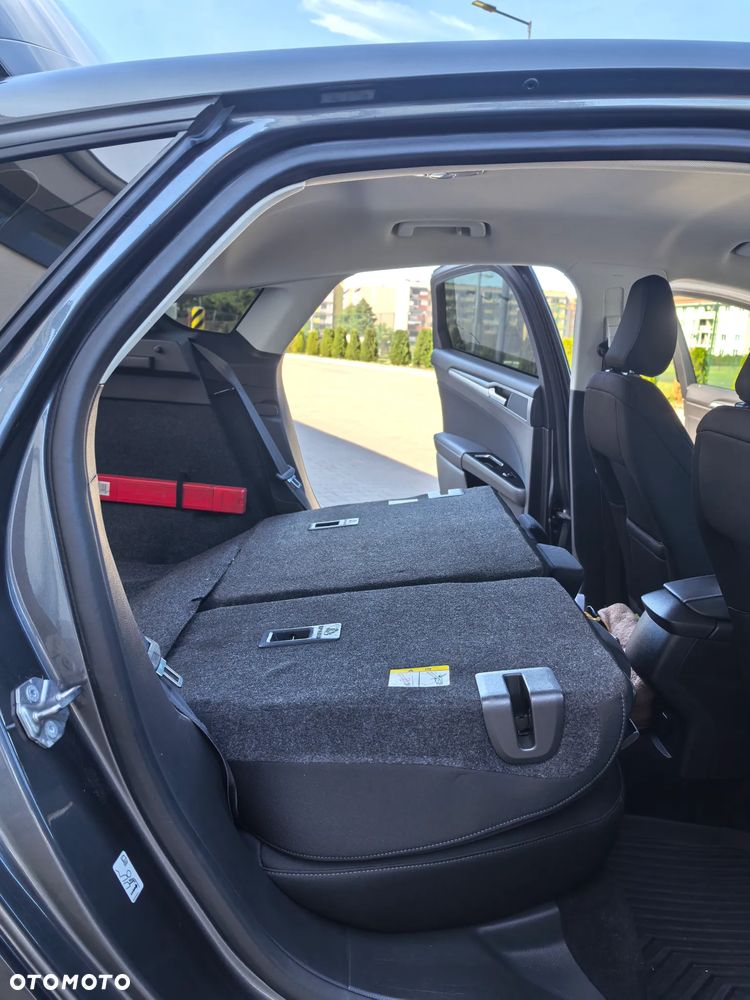 Ford Mondeo 2.0 TDCi Ambiente - 22