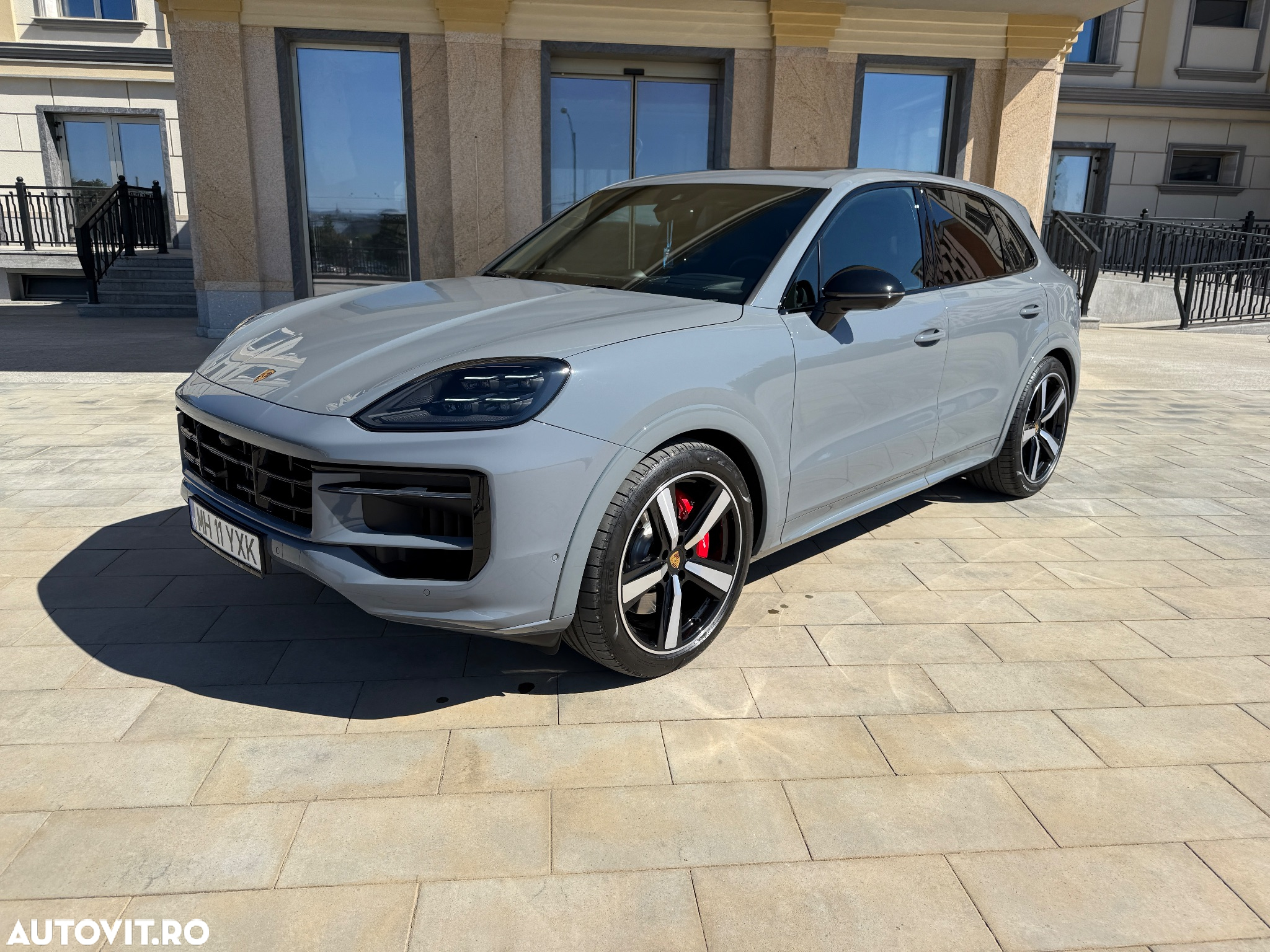 Porsche Cayenne S - 9