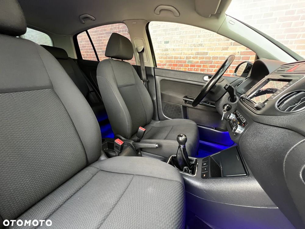 Volkswagen Golf Plus - 13
