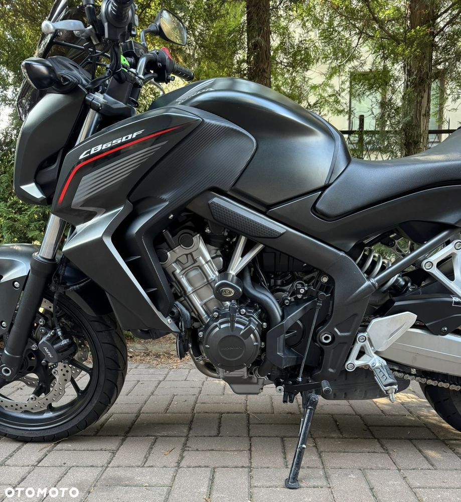 Honda CB - 10